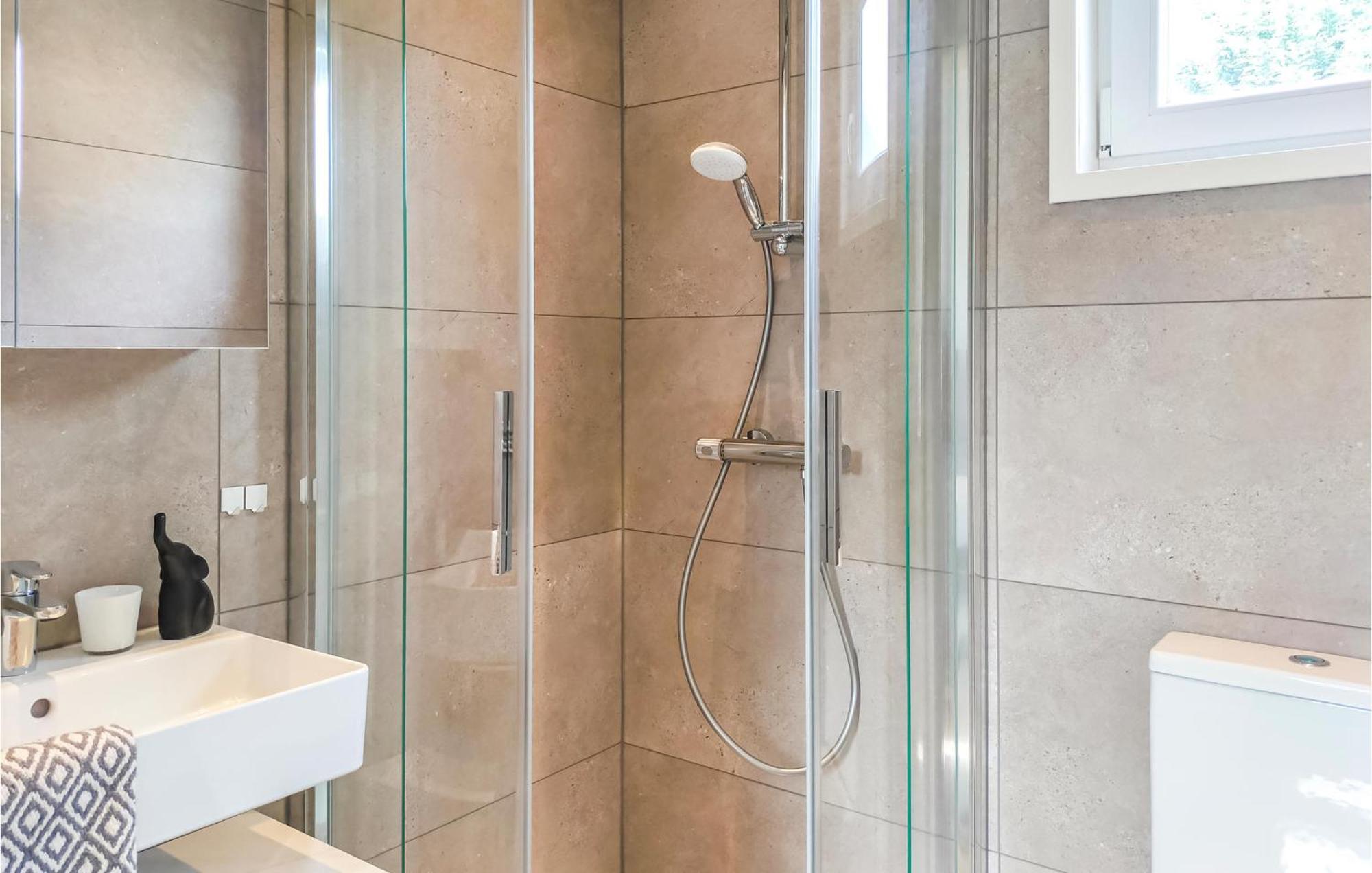 Stunning Home In Heinkenszand With Wifi 외부 사진